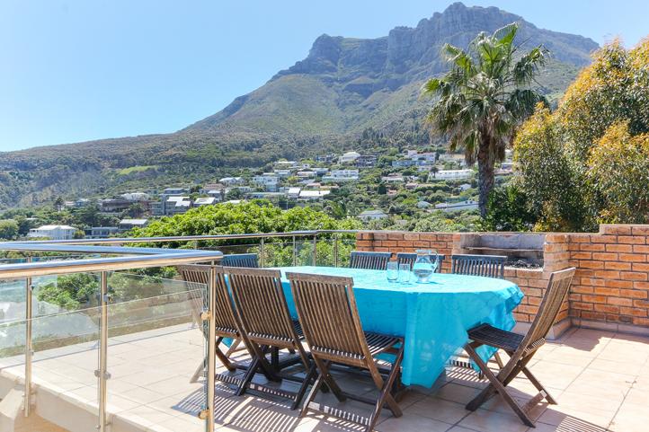 To Let 5 Bedroom Property for Rent in Llandudno Western Cape